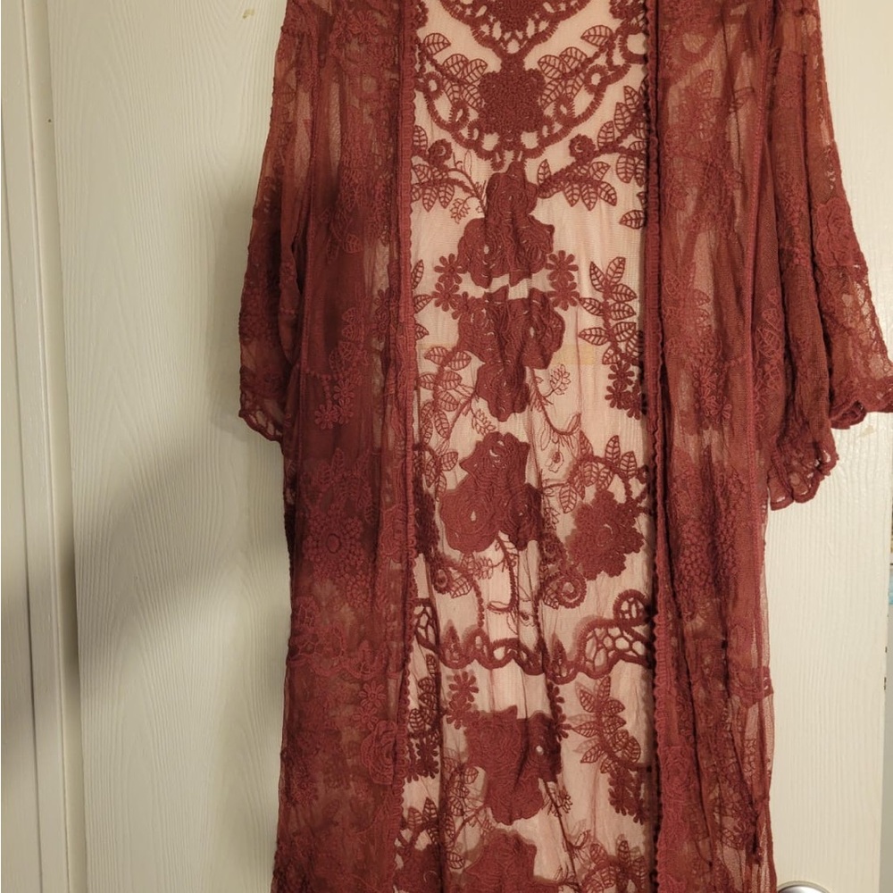 Shyanne Burgundy Lace Kimono